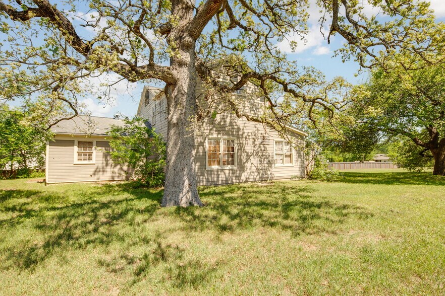 600 North ave, Bryan, TX à vendre - Photo de l’immeuble – Image 2 sur 11
