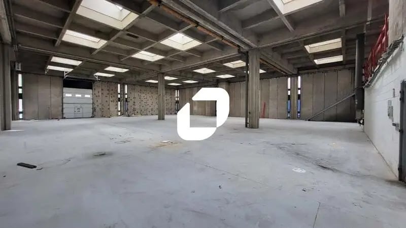 32 Rue De Montlhéry, Rungis à louer - Photo de l’immeuble – Image 2 sur 15