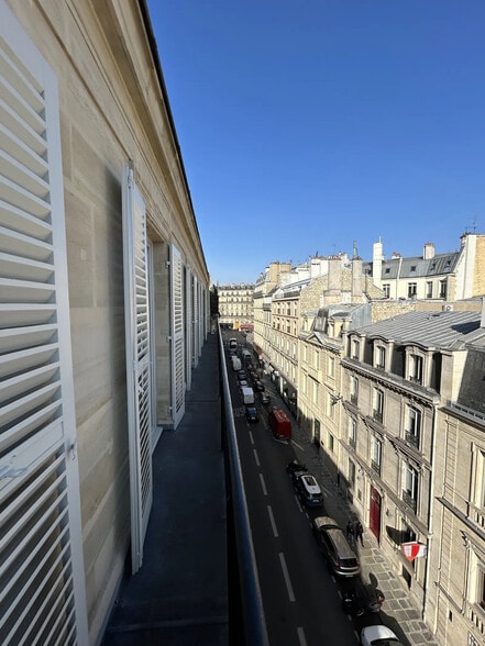 Bureau dans Paris à louer - Photo de l’immeuble – Image 3 sur 16