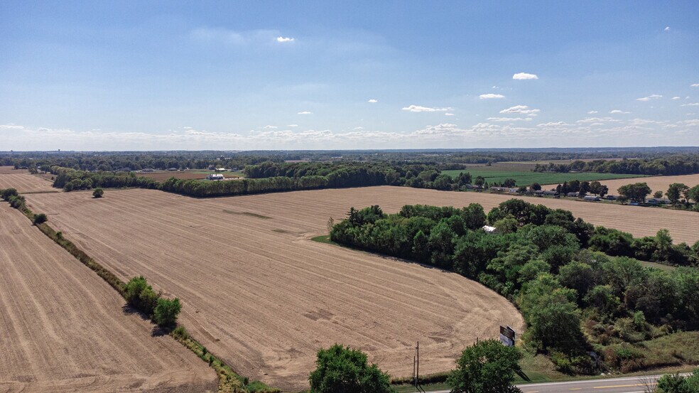 1414 W State Route 571, Tipp City, OH à vendre - Photo de l’immeuble – Image 2 sur 2