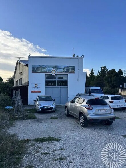 Local commercial dans Noves à vendre - Photo de l’immeuble – Image 2 sur 6