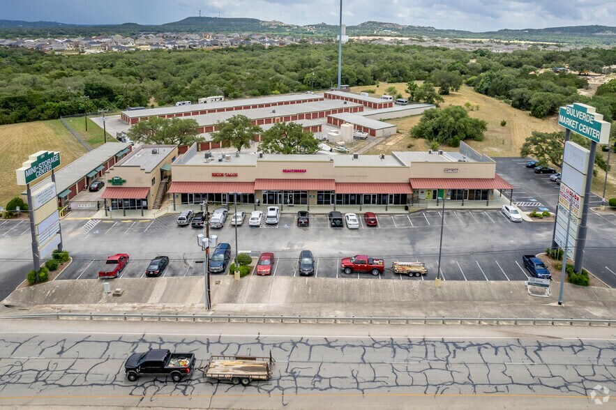 30070 N US Highway 281, Bulverde, TX à louer - Aérien – Image 2 sur 3