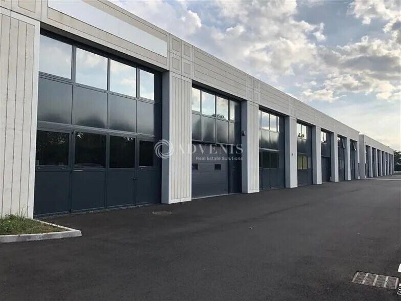 Bureau dans Herblay-sur-Seine à louer - Photo de l’immeuble – Image 1 sur 7