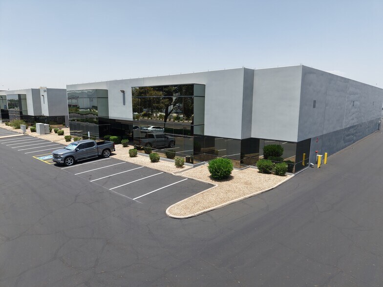 5536 W Roosevelt St, Phoenix, AZ à louer - Photo de l’immeuble – Image 2 sur 3