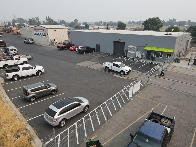 1615 E Chemical Dr, Kennewick, WA à louer - Photo de l’immeuble – Image 3 sur 19