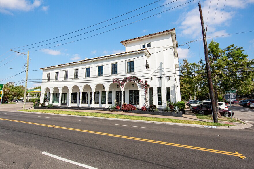 1740 Westheimer Rd, Houston, TX à louer - Photo de l’immeuble – Image 2 sur 9