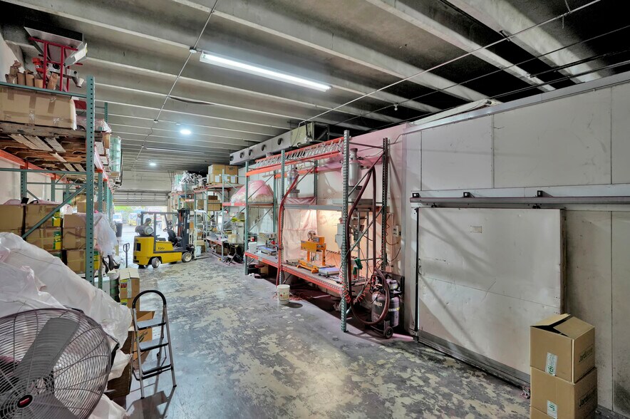 3347 NW 74th Ave, Miami, FL à vendre - Photo de l’immeuble – Image 3 sur 35