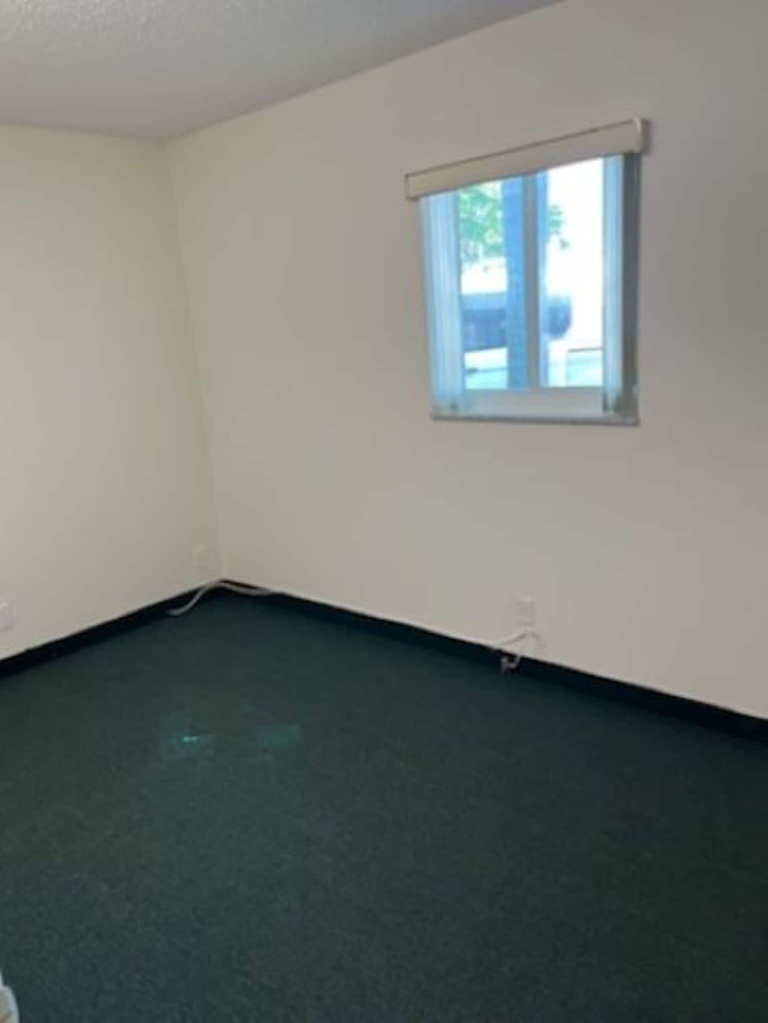 605 Belvedere Rd, West Palm Beach, FL à louer Photo intérieure– Image 1 sur 3