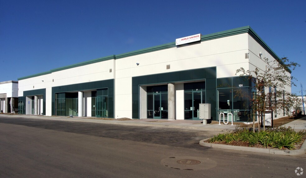 131 Sand Creek Rd, Brentwood, CA à louer - Photo de l’immeuble – Image 2 sur 11