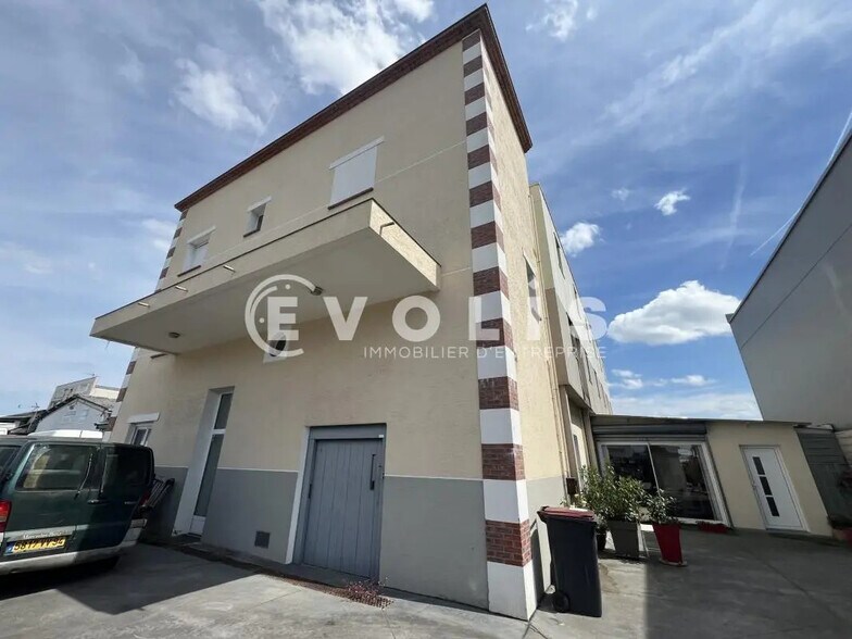 Bureau dans Chennevières-sur-Marne à louer - Photo de l’immeuble – Image 1 sur 12