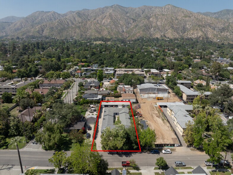 463 Mariposa Ave, Sierra Madre, CA à vendre - Photo de l’immeuble – Image 2 sur 21
