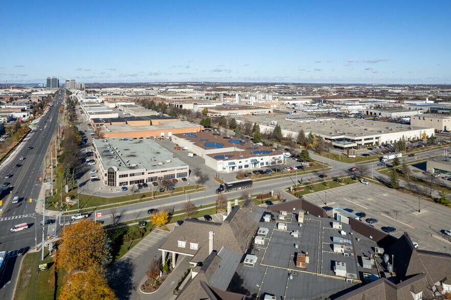 30 Macintosh Blvd, Vaughan, ON à louer - Aérien – Image 3 sur 3