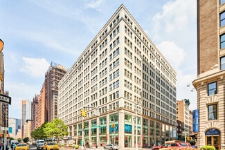 Plus de détails pour 387 Park Ave S, New York, NY - Bureau à louer