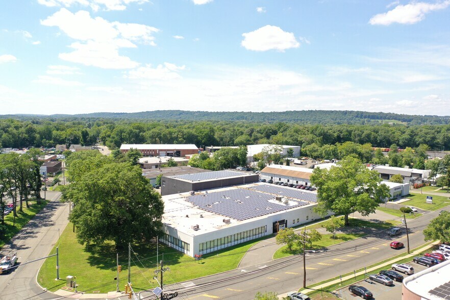 1160 Springfield Rd, Union Township, NJ à louer - Photo de l’immeuble – Image 2 sur 6