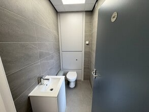 Ruddington Ln, Nottingham à louer Photo intérieure– Image 2 sur 2