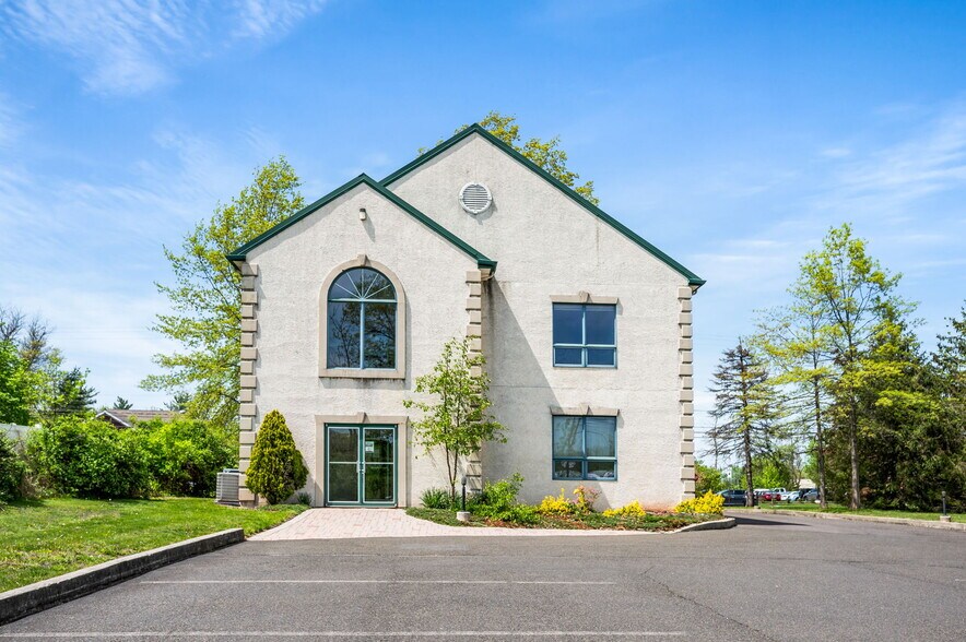 2621 N Broad St, Colmar, PA à louer - Photo de l’immeuble – Image 3 sur 8
