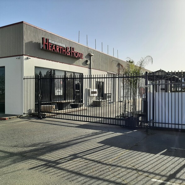 11511 Folsom Blvd, Rancho Cordova, CA à louer - Photo de l’immeuble – Image 3 sur 4