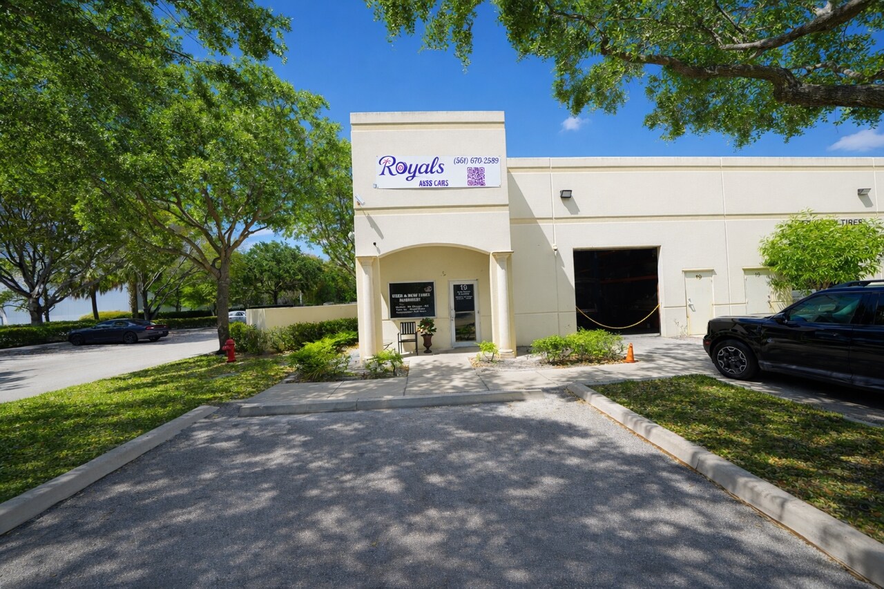 587 105th Ave N, West Palm Beach, FL à louer Photo intérieure– Image 1 sur 6