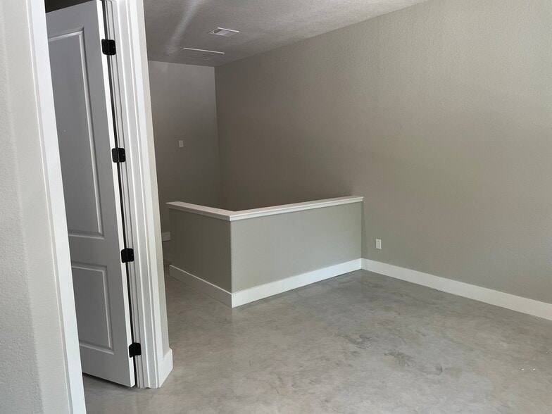 3535 Honea Egypt Rd, Montgomery, TX à louer - Photo intérieure – Image 2 sur 12