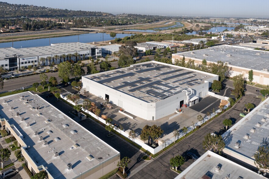 1250 N Hancock St, Anaheim, CA à louer - Aérien – Image 3 sur 5