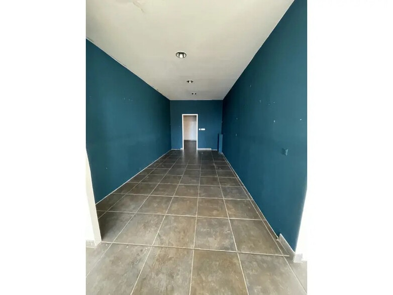 Local commercial dans Corrèze à louer - Photo de l’immeuble – Image 3 sur 4