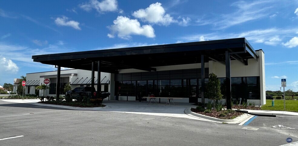 2339 Medico Ln, Melbourne, FL à louer - Photo de l’immeuble – Image 2 sur 3