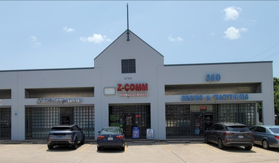 2705 S Cooper St, Arlington, TX à louer - Photo de l’immeuble – Image 1 sur 8