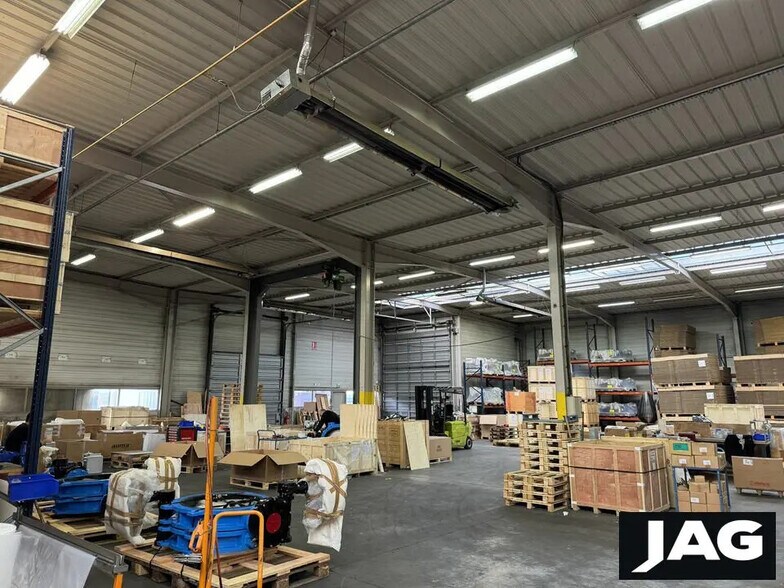 Bureau dans Genas à louer - Photo de l’immeuble – Image 3 sur 6