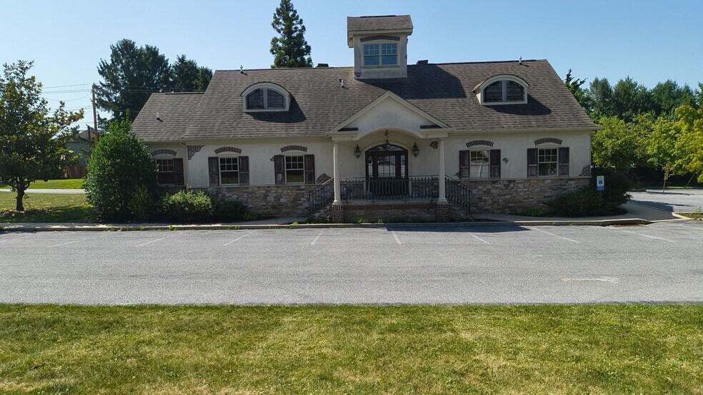 3839 Easton Ave, Bethlehem, PA à vendre - Photo de l’immeuble – Image 2 sur 13