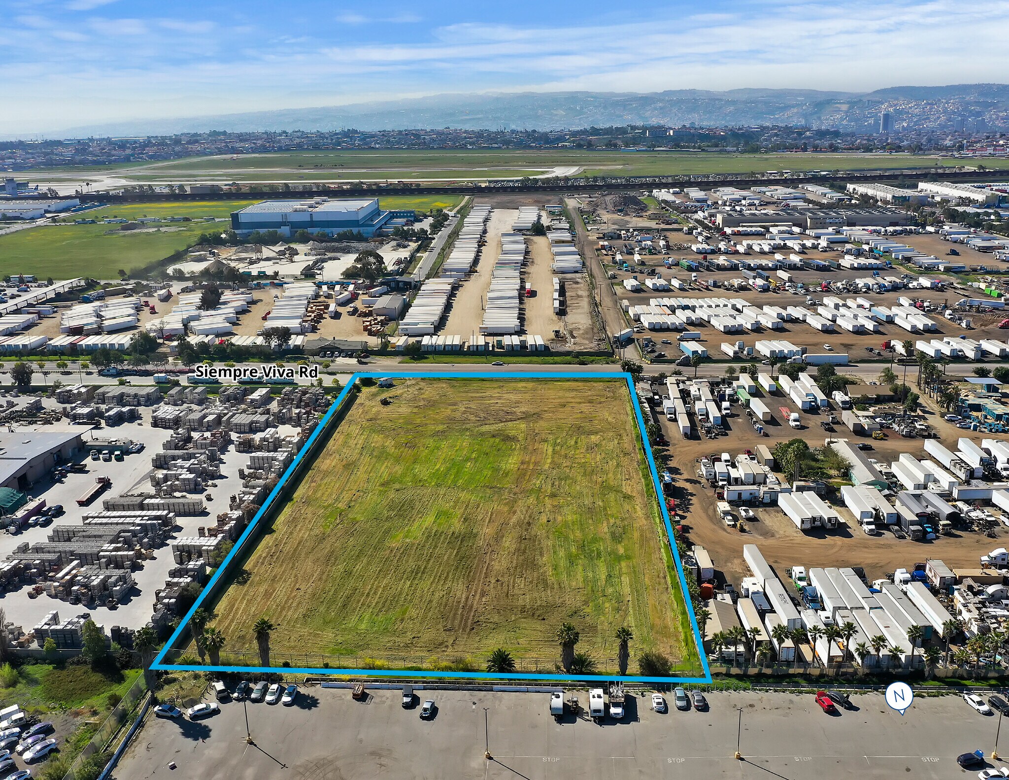 7280 Siempre Viva Rd, San Diego, CA à vendre Photo principale– Image 1 sur 8