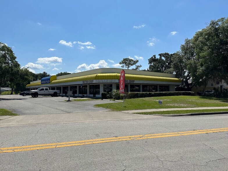 821 NE 36th Terrace, Ocala, FL à louer - Photo de l’immeuble – Image 2 sur 26