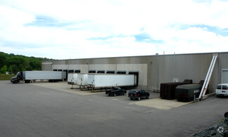 Plus de détails pour 100 Maple Ridge Dr, Cumberland, RI - Industriel/Logistique à louer