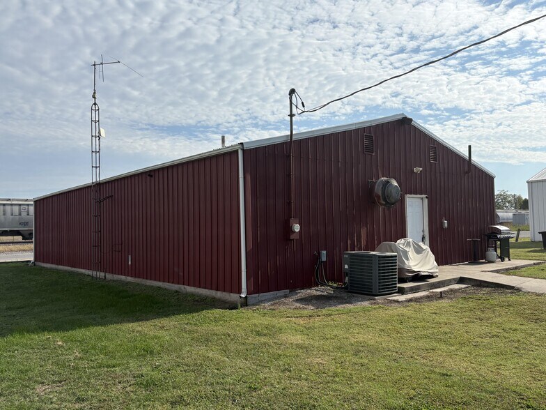 3071 Jacob rd, Jacob, IL à vendre - Photo de l’immeuble – Image 3 sur 29