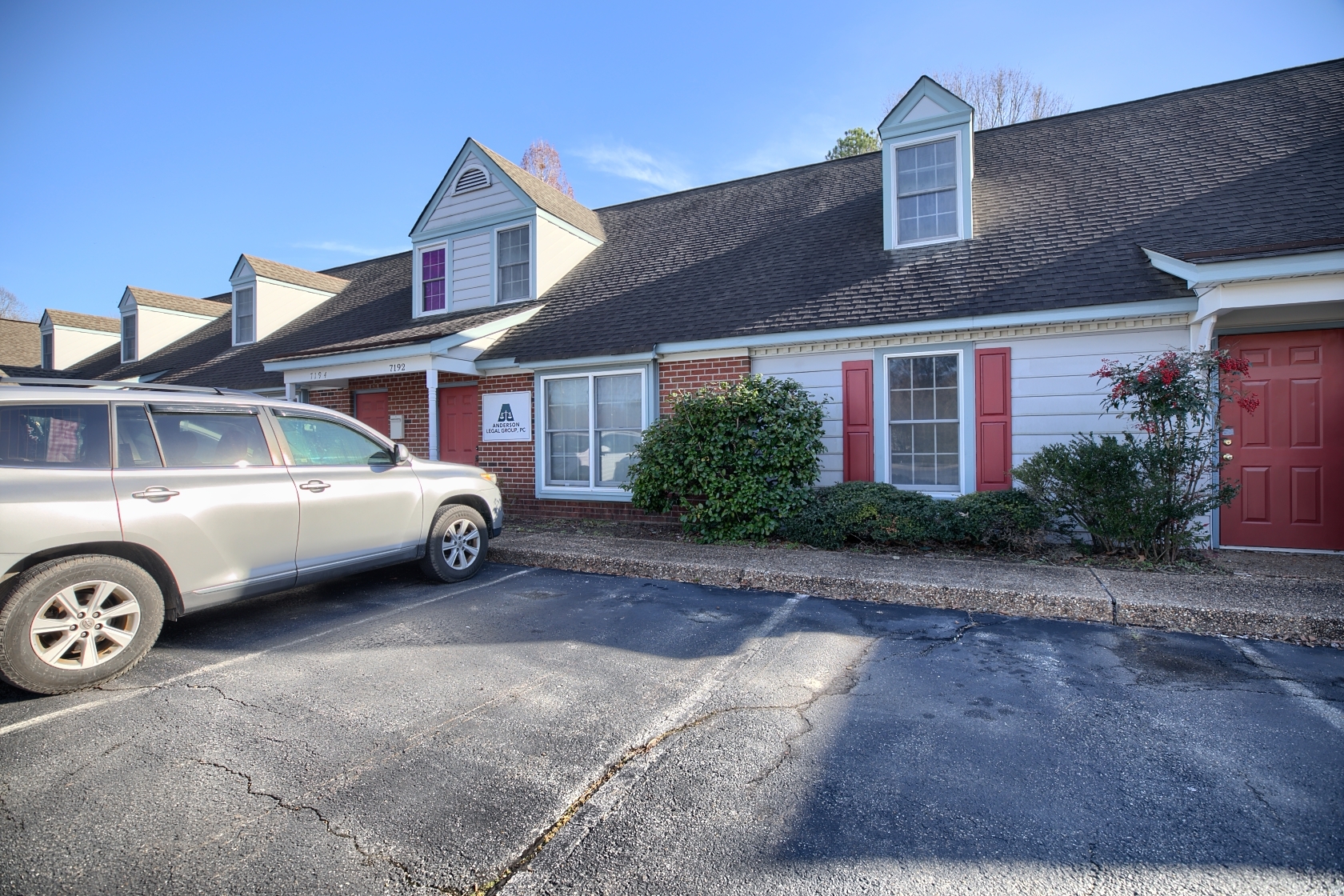 7188-7196 Chapman Dr, Hayes, VA à louer Photo de l’immeuble– Image 1 sur 16