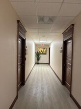 5725 Corporate Way, West Palm Beach, FL à louer Photo intérieure– Image 2 sur 7