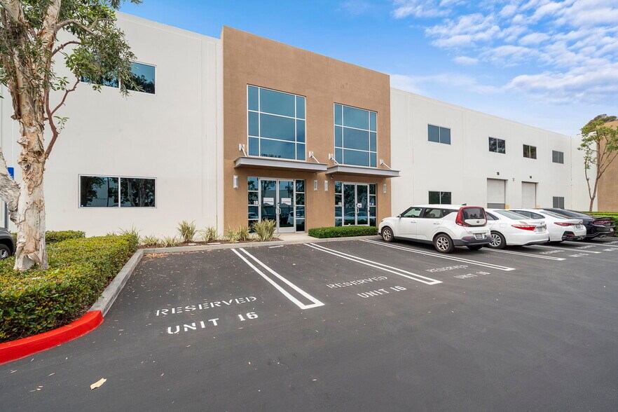 16782 Von Karman Ave, Irvine, CA à louer - Photo de l’immeuble – Image 1 sur 6