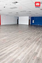 19317-19415 Soledad Canyon Rd, Santa Clarita, CA à louer Photo intérieure– Image 2 sur 4