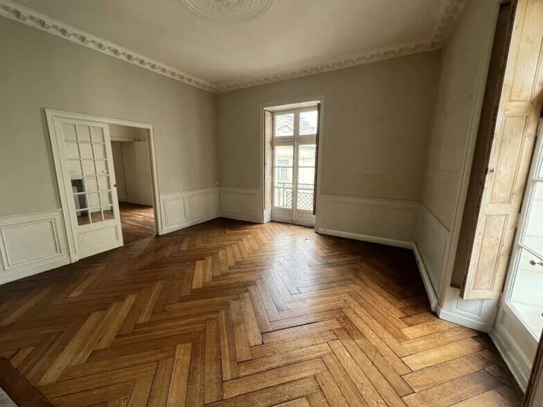 Bureau dans Nantes à louer - Photo de l’immeuble – Image 3 sur 7