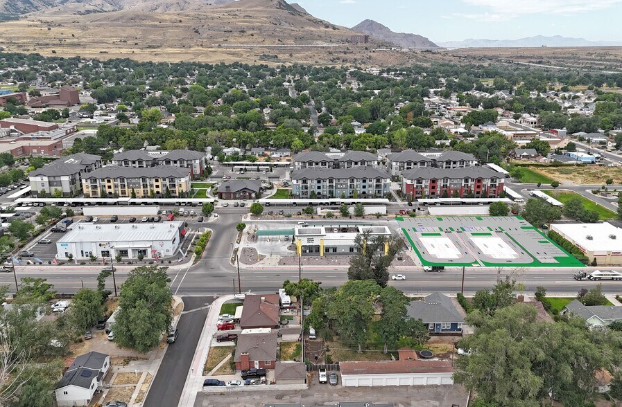8425 W Washakie Ln, Magna, UT à louer - Photo de l’immeuble – Image 2 sur 5