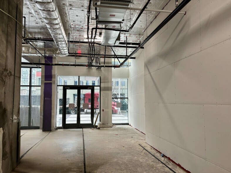 615 Pavonia Ave, Jersey City, NJ à louer - Photo intérieure – Image 3 sur 8