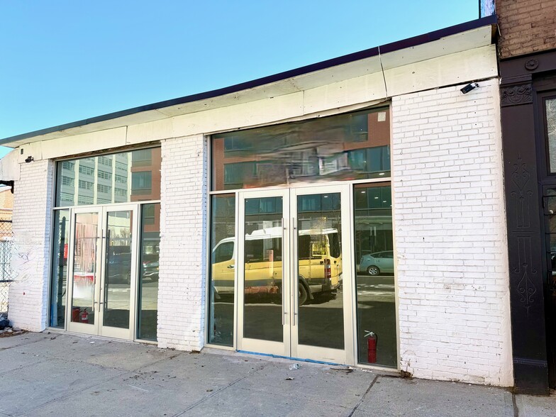 148 Flushing Ave, Brooklyn, NY à louer - Photo de l’immeuble – Image 2 sur 13