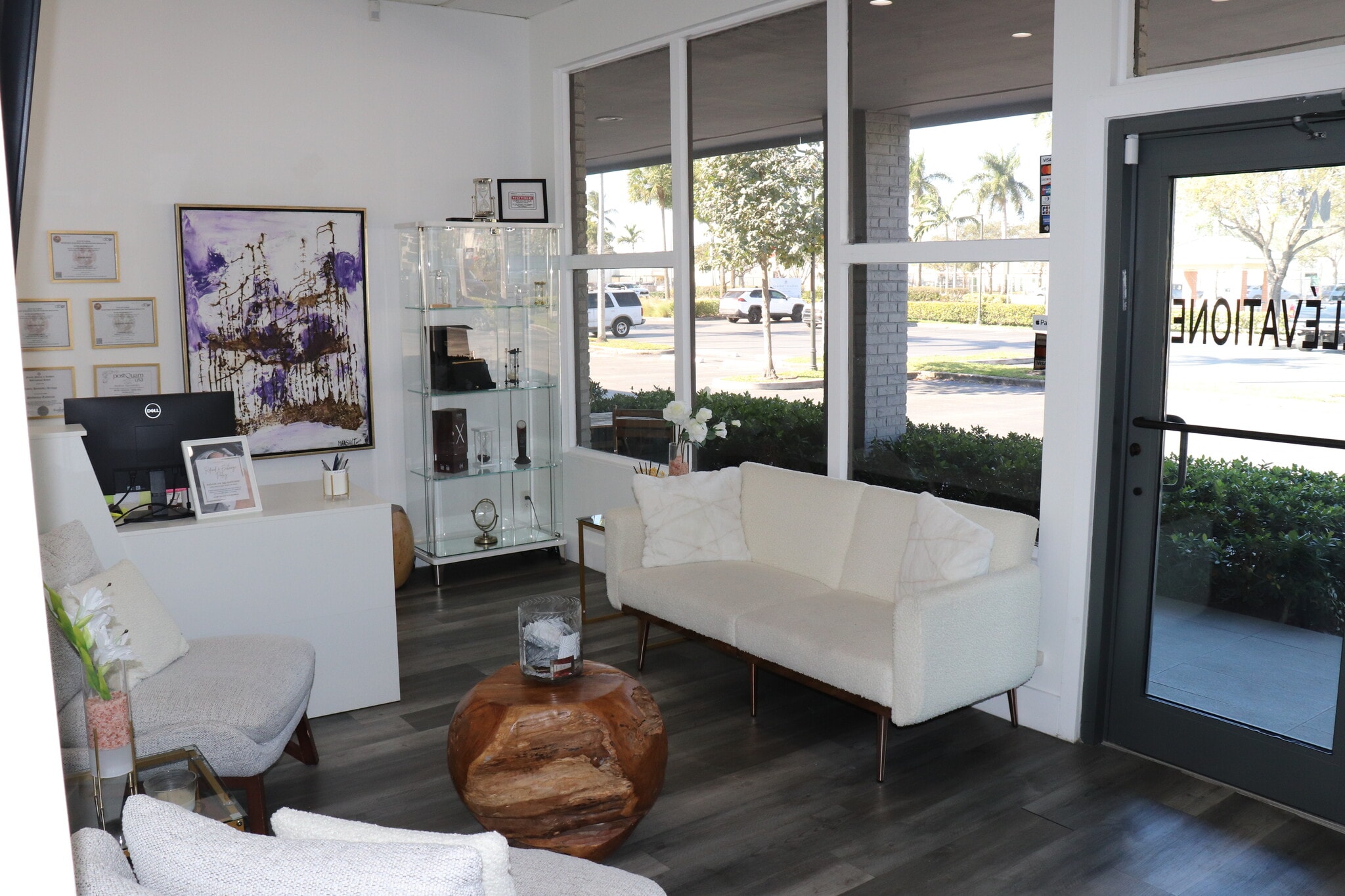 3700 SW 64th Ave, Davie, FL à louer Photo intérieure– Image 1 sur 10