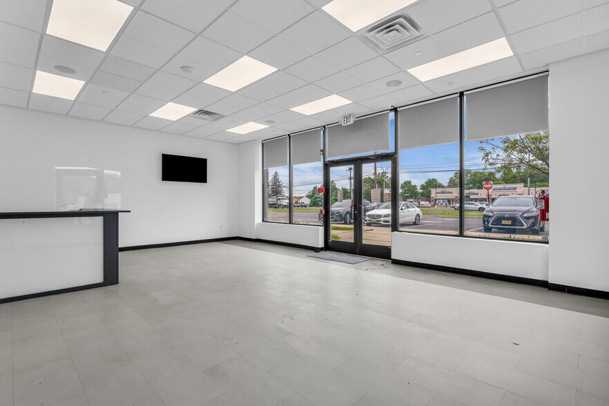 3435 US Highway 9, Freehold, NJ à louer - Photo de l’immeuble – Image 3 sur 11