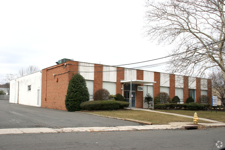 1094 Globe Ave, Mountainside, NJ à louer - Photo de l’immeuble – Image 2 sur 2