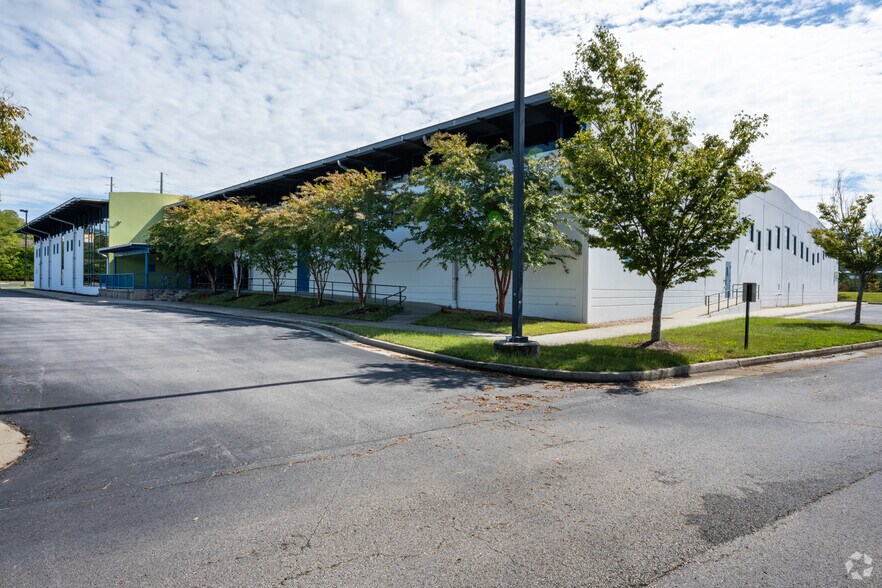 119 Cane Creek Blvd, Danville, VA à louer - Photo de l’immeuble – Image 2 sur 30