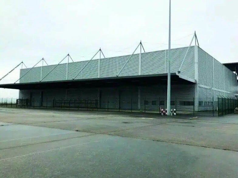 Local d'activités dans Goin à vendre - Photo de l’immeuble – Image 2 sur 5