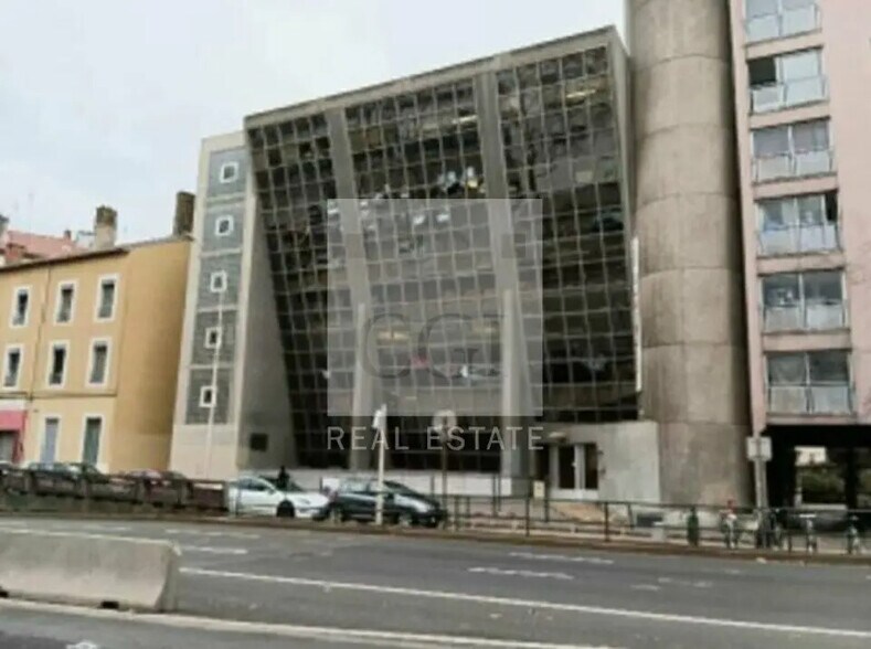 Bureau dans Lyon à louer - Photo de l’immeuble – Image 2 sur 12