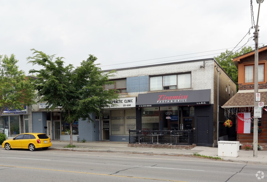 650 The Queensway, Toronto, ON à vendre - Photo de l’immeuble – Image 1 sur 4