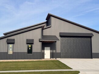 Plus de détails pour 530 Aircom Dr, Marion, IA - Local d’activités à vendre