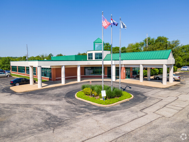 3619 Richardson Square Dr, Arnold, MO à louer - Photo principale – Image 2 sur 5